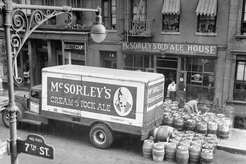 articles/2016/11/04/the-wartime-traditions-of-mcsorley-s-old-ale-house/161103-rothbaum-mcsorleys-embed2_p6guoz