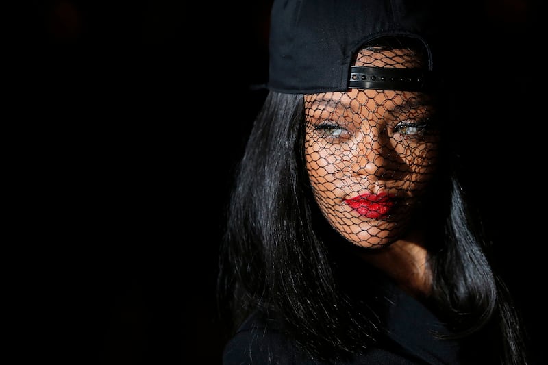 articles/2014/05/01/instagram-attacks-rihanna-for-scandalous-photos-dolce-gabbana-to-appeal-guilty-verdict/rihanna-lookbook-28_afkxqd