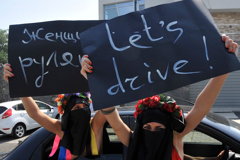 articles/2011/06/17/saudi-arabian-women-plan-day-of-protest-by-driving-on-june-17/saudi-women-drive-keyes_nhnxrl