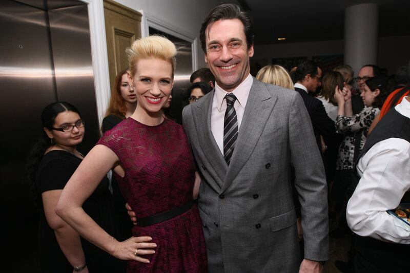 articles/2012/03/22/mad-men-premiere-before-season-5-remember-season-4/mad-men-newsweek-tease_feyfry