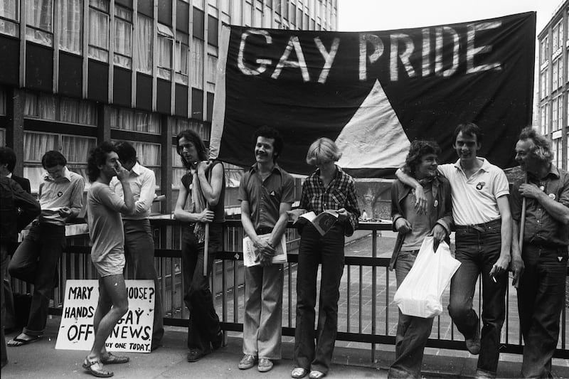 galleries/2014/06/07/celebrating-pride-a-history-of-lgbt-liberation-around-the-world-photos/140605-gay-pride1_d4dlfx