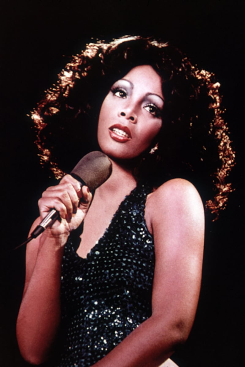 galleries/2012/05/17/donna-summer-photos-of-her-wild-disco-fashions/donna-summer-fashion-icon-01_nb0qaq