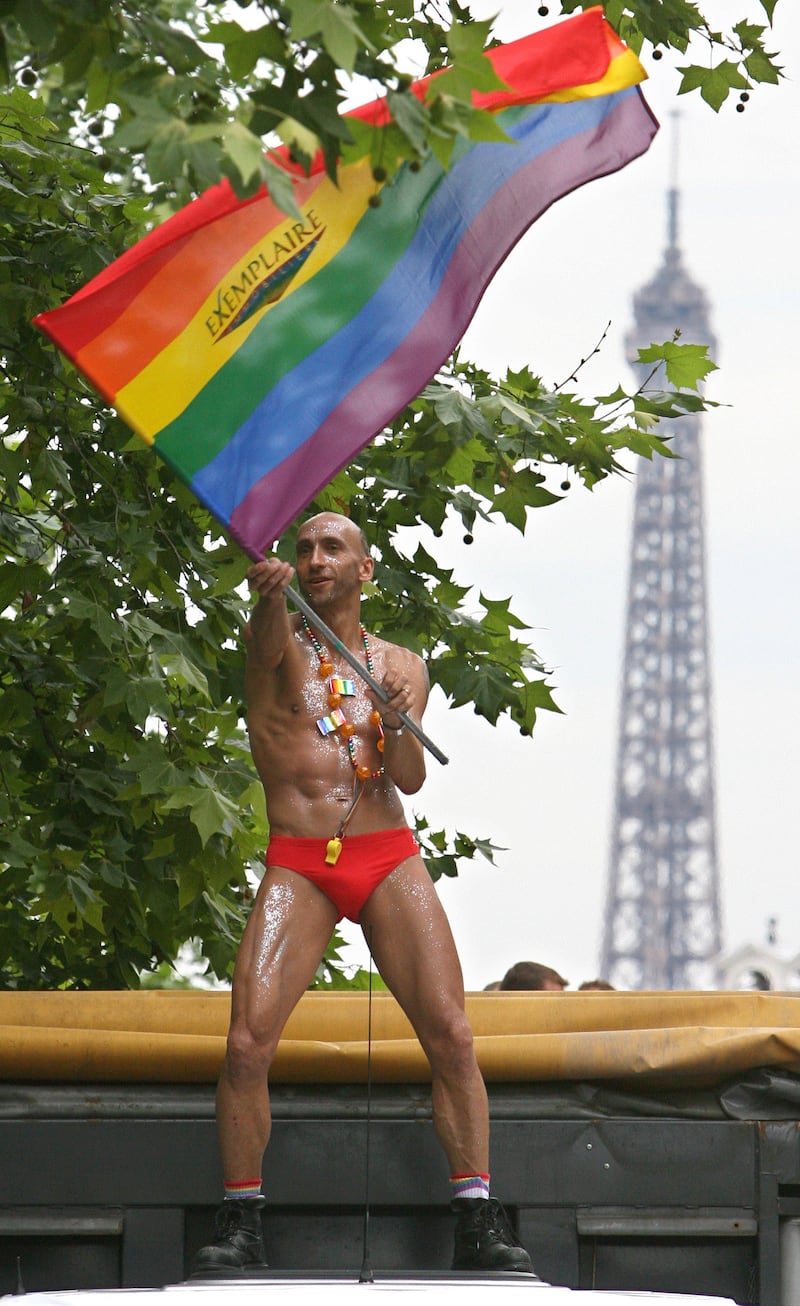 galleries/2014/06/07/celebrating-pride-a-history-of-lgbt-liberation-around-the-world-photos/140605-gay-pride2_m7ar2k