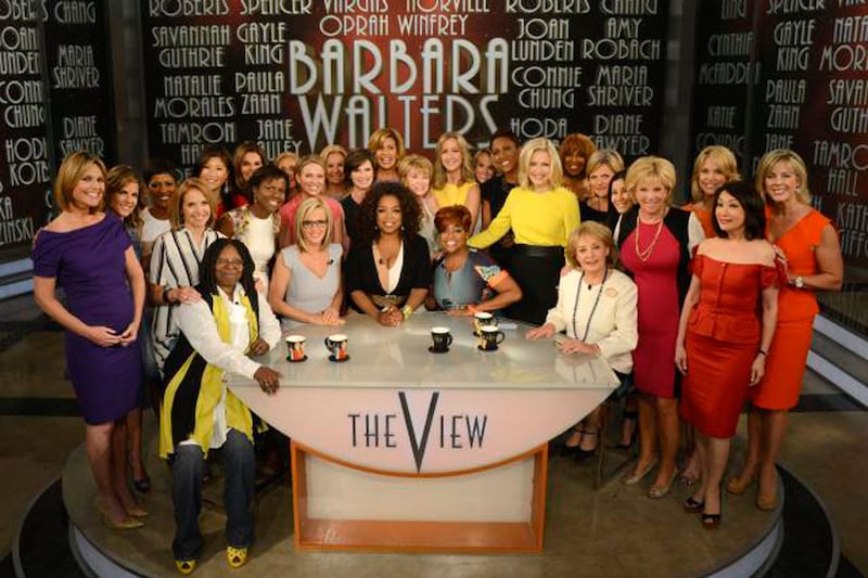 articles/2014/05/16/barbara-walters-s-final-the-view-a-tearful-farewell-befitting-an-icon/140516-fallon-theview-tease_rvfwkj