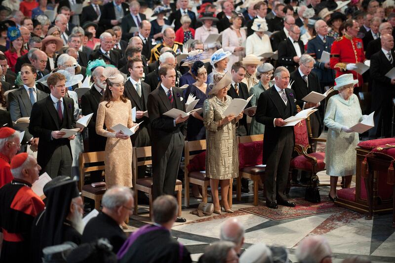 galleries/2012/06/03/queen-elizabeth-s-diamond-jubilee-kate-middleton-prince-william-and-more-photos/jubilee-day4-recitation_erpd34