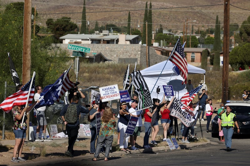 People on the United States - Mexico border