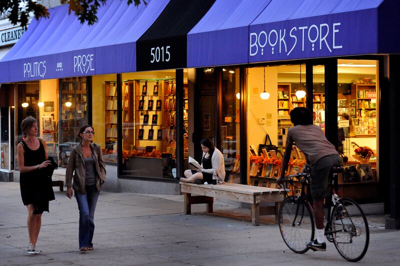 galleries/2011/10/13/america-s-greatest-independent-bookstores-photos/independent-bookstores-politics-and-prose_tm1xiz