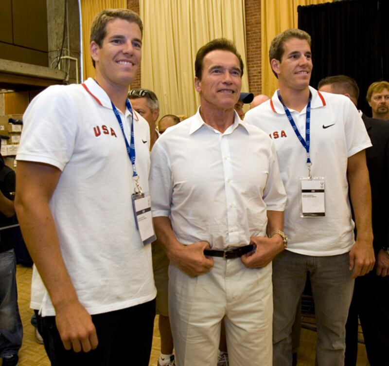 galleries/2011/06/24/the-winklevoss-twins/schwarzenegger-beijing-the-winklevoss-twins-photos_qbbmpd