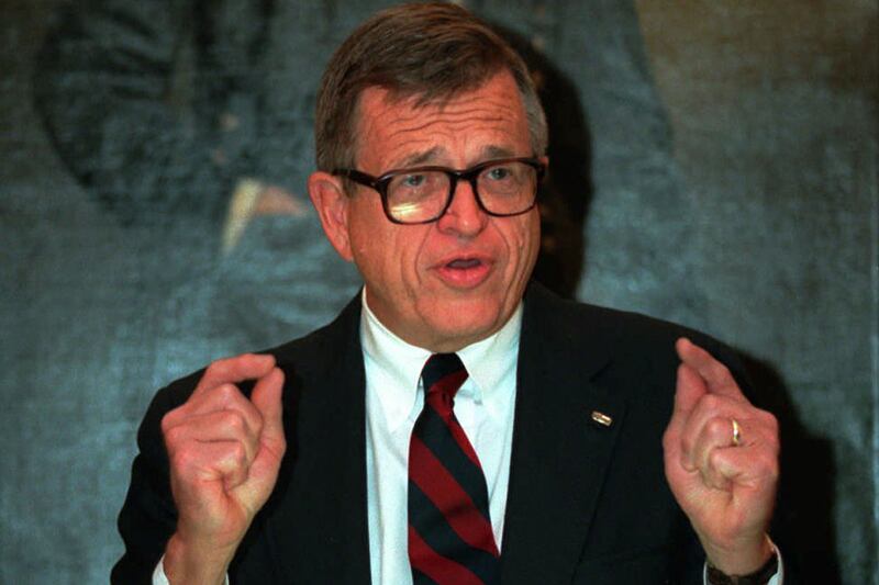 articles/2012/05/01/charles-chuck-colson-s-prison-ministry-accused-of-favoring-christians/charles-colson-frazier_kejfxa