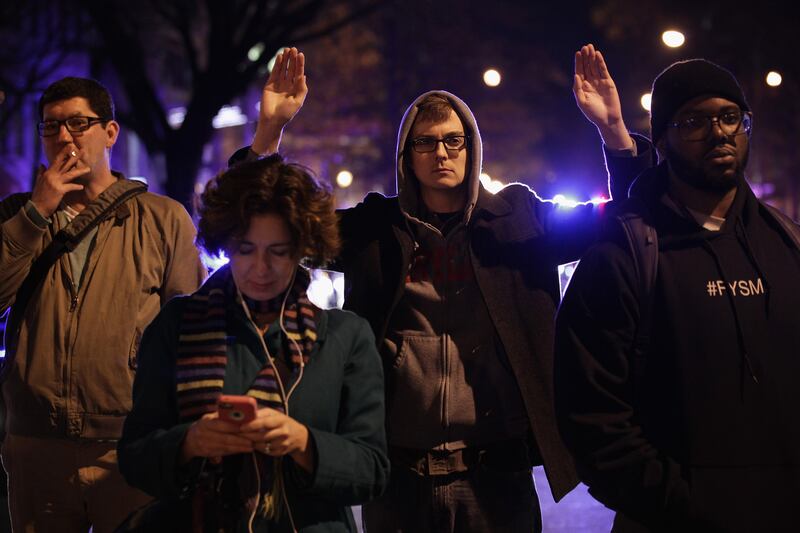 galleries/2014/12/03/scenes-from-the-eric-garner-protests-photos/141203-garner-protest9_ribk8t