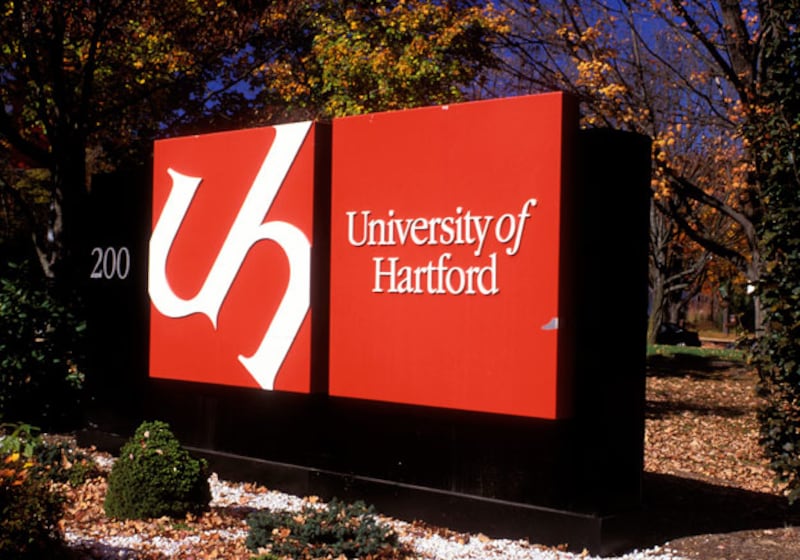 galleries/2010/09/13/most-dangerous-colleges-2010/most-dangerous-colleges---university-of-hartford_tew8ex