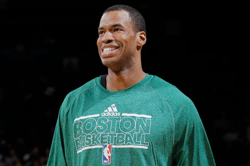 articles/2013/05/01/jason-collins-gets-media-bear-hug-as-the-nba-player-comes-out-as-gay/130430-collins-media-kurtz-tease_qiqqef