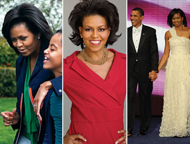 articles/2009/12/04/a-pictoral-ode-to-michelle/crouch-michelle-obama---gallery-launch_dstwr1