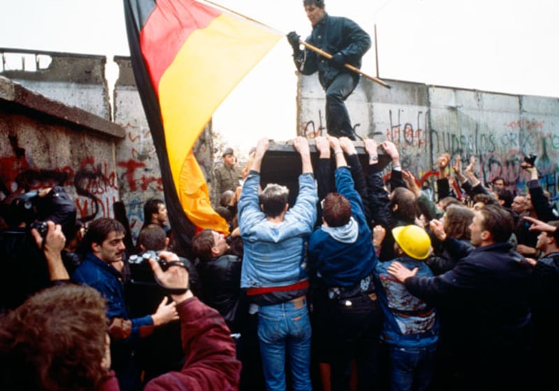 galleries/2009/11/06/berlin-wall/berlin-wall---21_wum93a