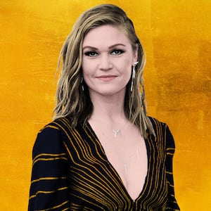 190911-fallon-julia-stiles-hero_fpvw2t