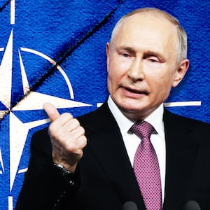 211018-putin-nato-01_jpctyh