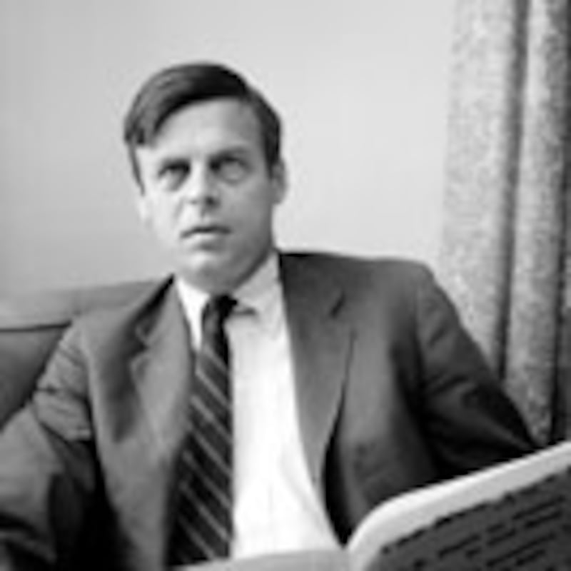 articles/2008/10/26/partying-with-george-plimpton/plimpton_2286_qjy6d1