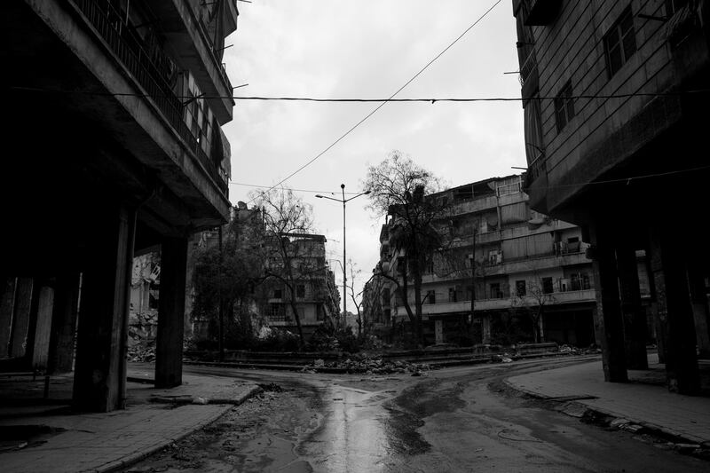 galleries/2013/04/18/daily-life-amid-war-in-aleppo-photos/130418-daily-aleppo10_sh1ai3