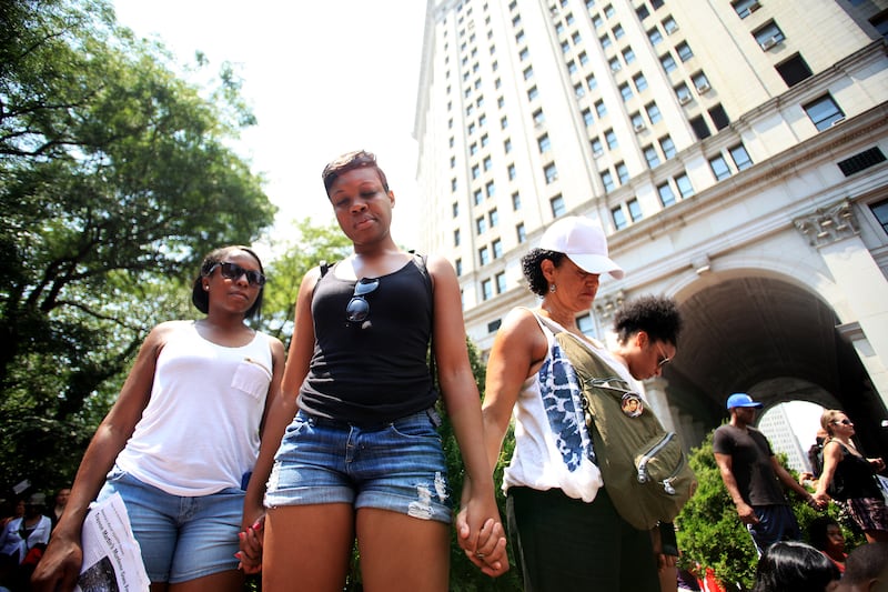 articles/2013/07/21/at-trayvon-rally-sabrina-fulton-shows-quiet-strength/130720-trayvon-rally03_zgy0ps