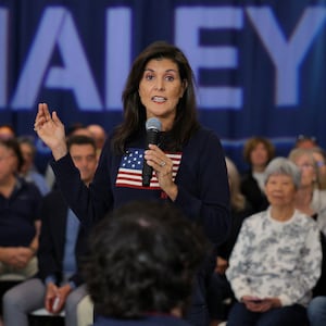 2023-04-26T232139Z_757496079_RC2MM0ASC7VK_RTRMADP_3_USA-ELECTION-HALEY_wddkhn