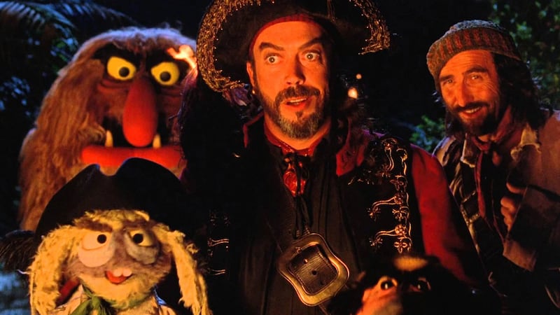 A still from Muppet Treasure Island