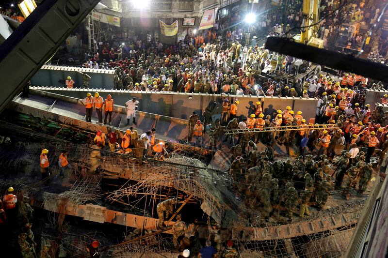 galleries/2016/03/31/indian-bridge-collapse-kills-14-people/160331-Kolkata-Overpass-Collapse-04_upus0w