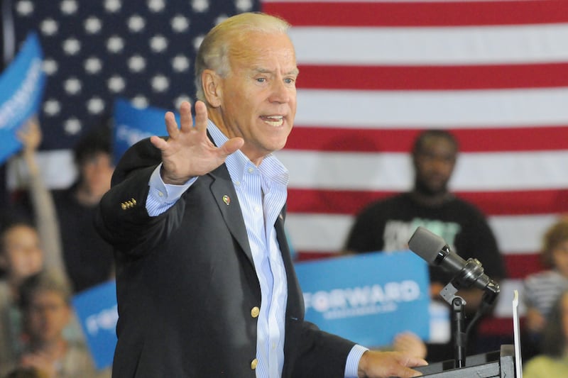 articles/2012/08/15/joe-biden-s-chains-comment-and-the-racial-double-standard/biden-chains-gaffe-latimer_cqf487