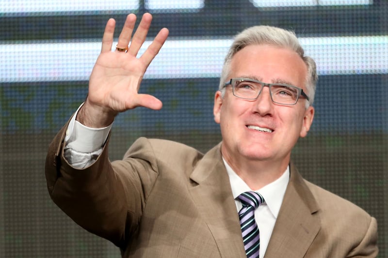 articles/2013/08/27/keith-olbermann-makes-hilarious-return-to-espn-but-for-how-long/130827-grove-olbermann-espn-tease-embed_qbefqs