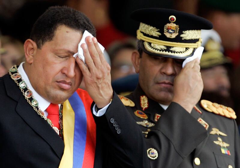 galleries/2013/03/05/hugo-s-life-in-photos/6hugo-chavez2560_vajw6y