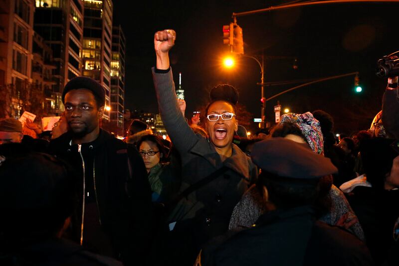 galleries/2014/12/05/day-2-scenes-from-the-eric-garner-protests-photos/141204-garner-6_jtnk25