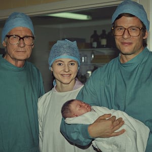 Bill Nighy, Thomasin McKenzie, and James Norton.