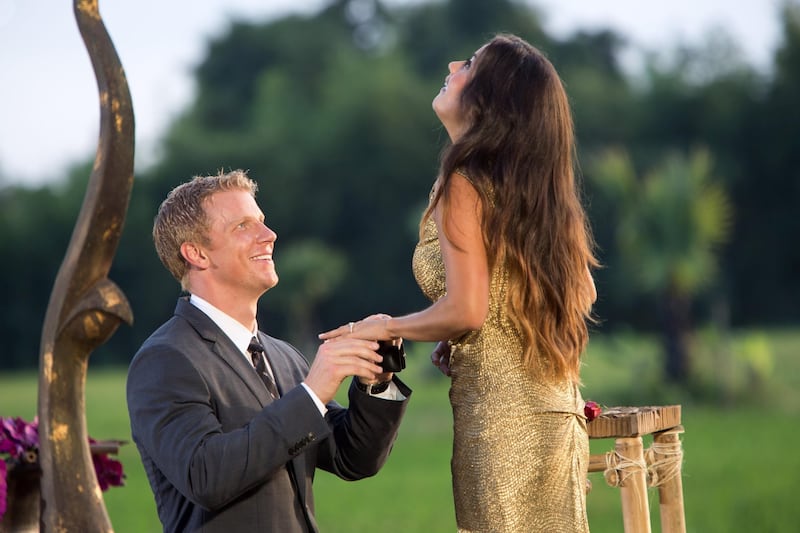 Bachelor-Season-17-Sean-Lowe-Catherine-Giudici_pwxbo8