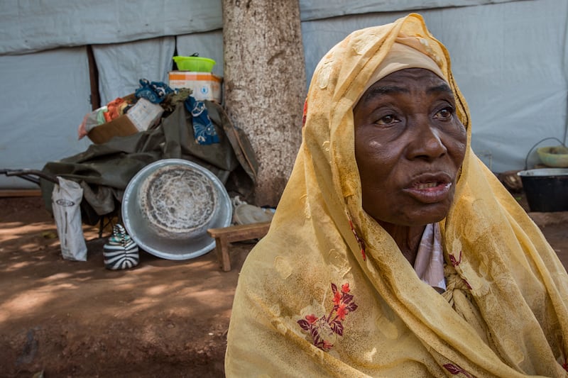 galleries/2014/05/25/stranded-at-bangui-airport-the-refugee-crisis-in-central-african-republic-photos/bangui-airport-dwellers-8_o86xdk