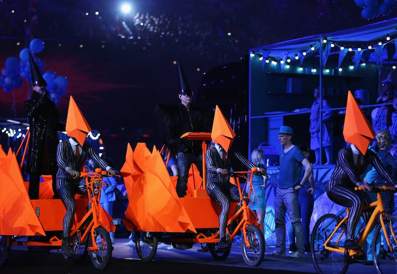 galleries/2012/07/30/best-photos-from-the-2012-london-olympics/olympics-closing-ceremony-5_uhkibq