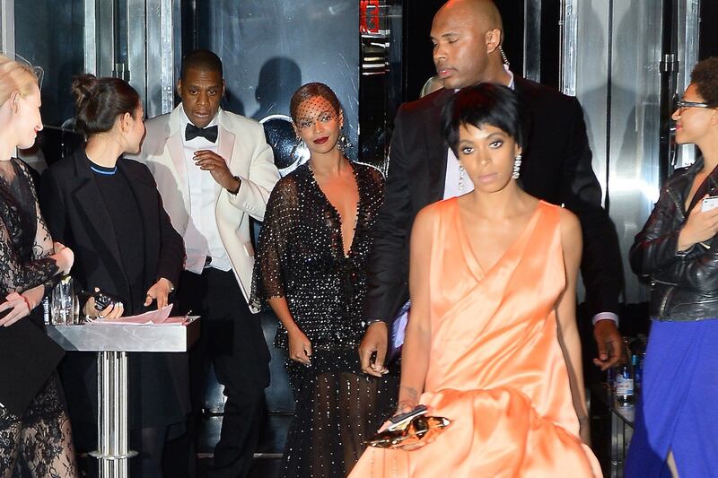 articles/2014/05/12/the-video-of-solange-attacking-jay-z-is-deeply-upsetting-and-also-fantastic/140512-solange-fallon-tease_o7zix5