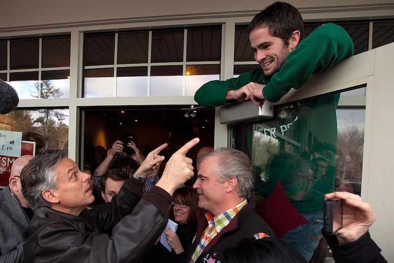 galleries/2012/01/07/gop-candidates-campaign-in-new-hampshire-photos/gop-candidates-campaign-in-new-hampshire-update-20_lpjri8