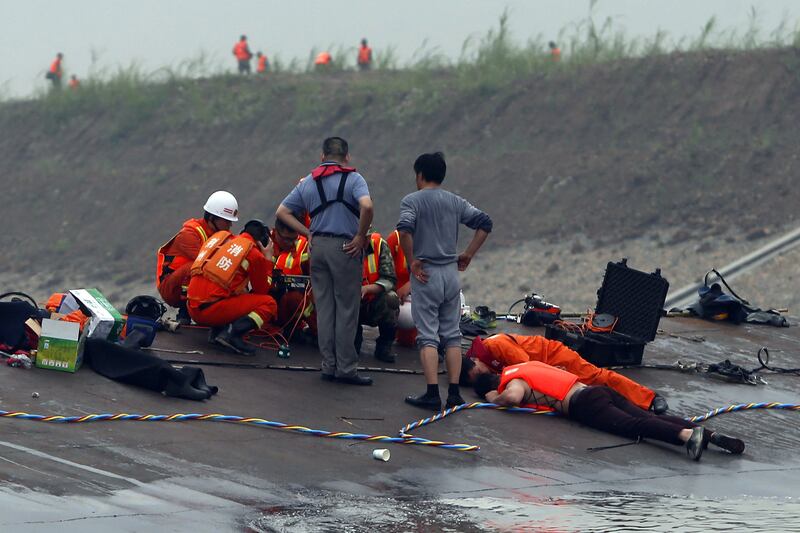 galleries/2015/06/02/disaster-on-the-yangtze-river-photos/150602-china-ferry5_jinvcb