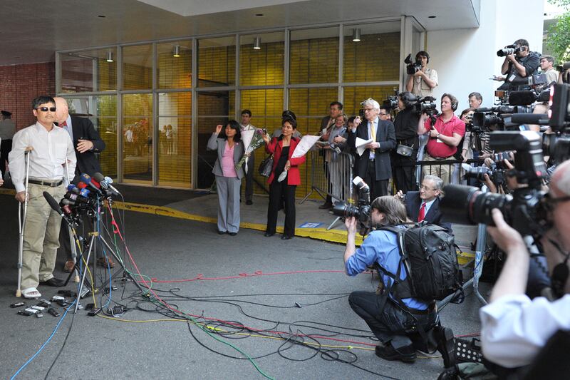 articles/2012/05/31/blind-chinese-activist-chen-guangcheng-speaks-at-the-council-on-foreign-relations/chens-first-us-speech-ellison_hg8syz