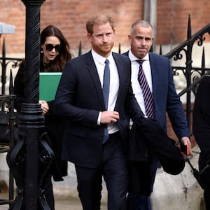 2023-05-23T091036Z_432200316_RC2G20A7QQLM_RTRMADP_3_BRITAIN-ROYALS-HARRY-SECURITY_pvdsl2