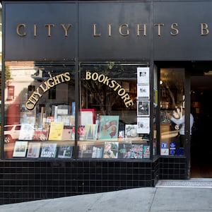 articles/2015/09/05/the-last-living-beatnik-tells-all-lawrence-ferlinghetti-and-the-romance-of-city-lights/150904-dery-city-lights-tease_mv0pbn