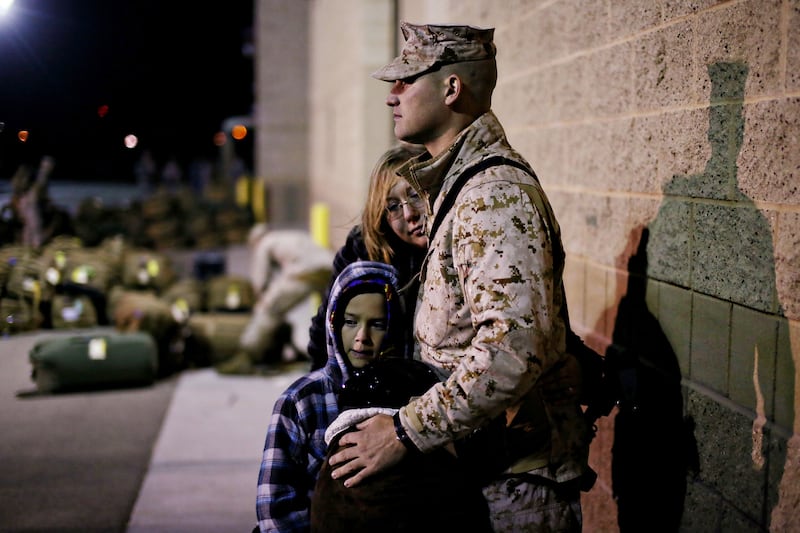 galleries/2014/01/19/camp-pendleton-troops-leave-on-final-year-long-deployment-to-afghanistan-photos/camp-pendleton-5_ivvtkt