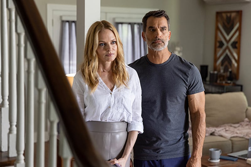 Heather Graham and Johnathon Schaech in Suitable Flesh