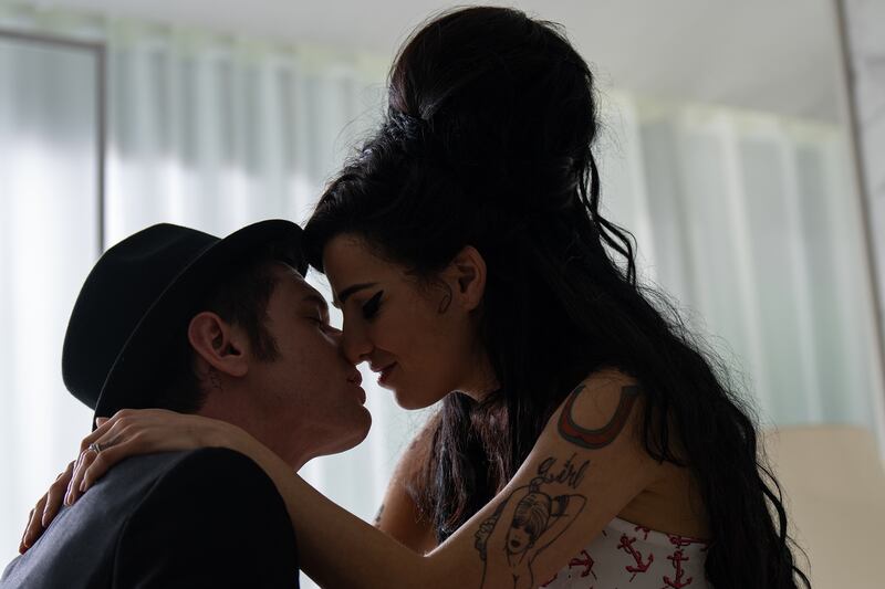 Jack O'Connell as Blake Fielder-Civil and Marisa Abela as Amy Winehouse.