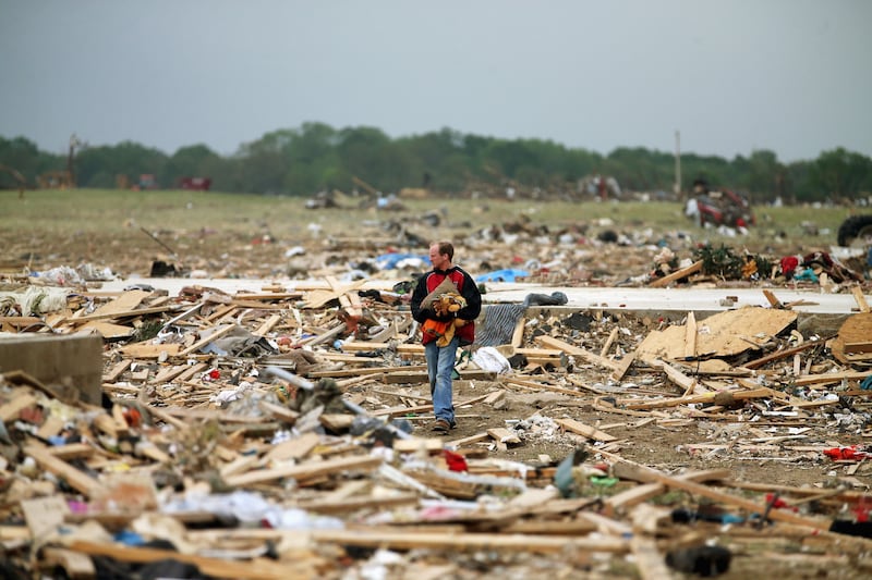 galleries/2014/04/29/the-path-of-destruction-tornadoes-left-in-the-south-photos/140430-tornado-update1_lxpuba