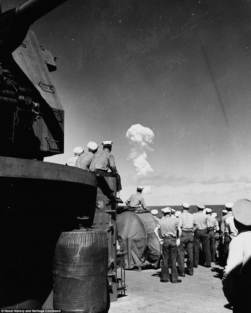 galleries/2016/07/09/spectacular-marshall-islands-and-bikini-atoll-h-bomb-drops-photos/160709-supernova-hydrogen-bomb-islands-photo-4_lmycst