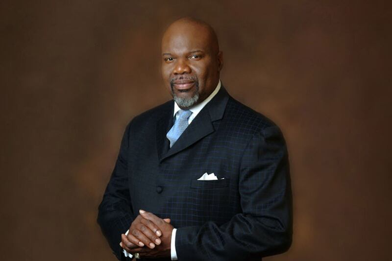 articles/2012/03/10/pastor-td-jakes-on-his-new-book-and-whitney-houston-death/td-jakes-samuels_thucjq