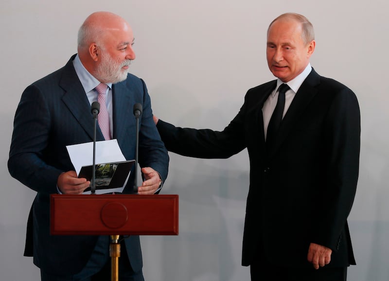 Viktor Vekselberg and Vladimir Putin