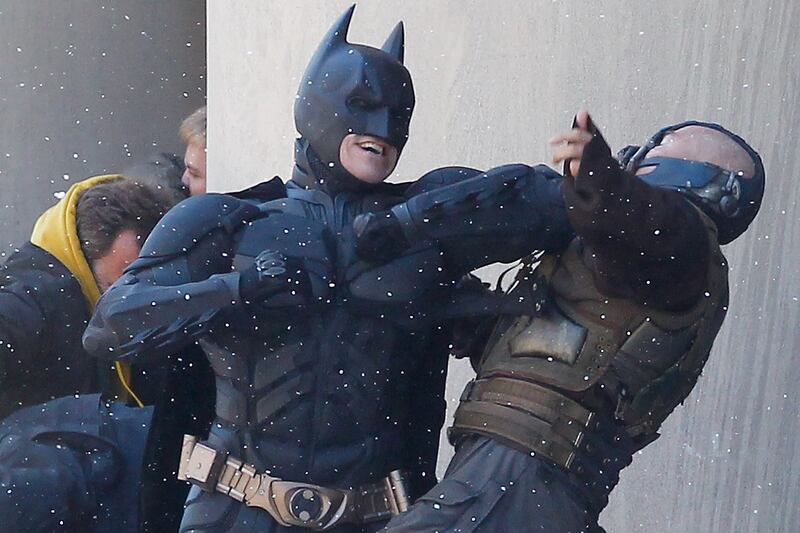 articles/2013/12/27/fake-it-like-batman-welcome-to-the-real-fight-club/131224-cinema-fighting-brand-tease_mtxvot