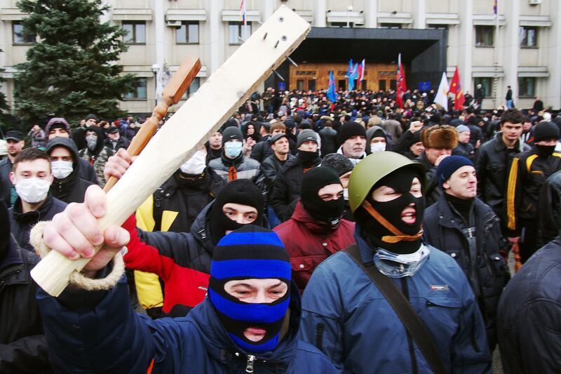 articles/2014/03/06/pro-russian-militias-are-roaming-odessa/140306-nemstova-odessa_d5orb5