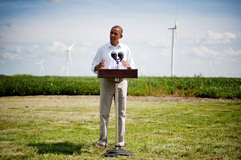 articles/2012/12/07/obama-s-energy-dilemma-back-energy-fueled-growth-or-please-green-lobby/kotkin-obama-green-politics-tease_dj7vxi